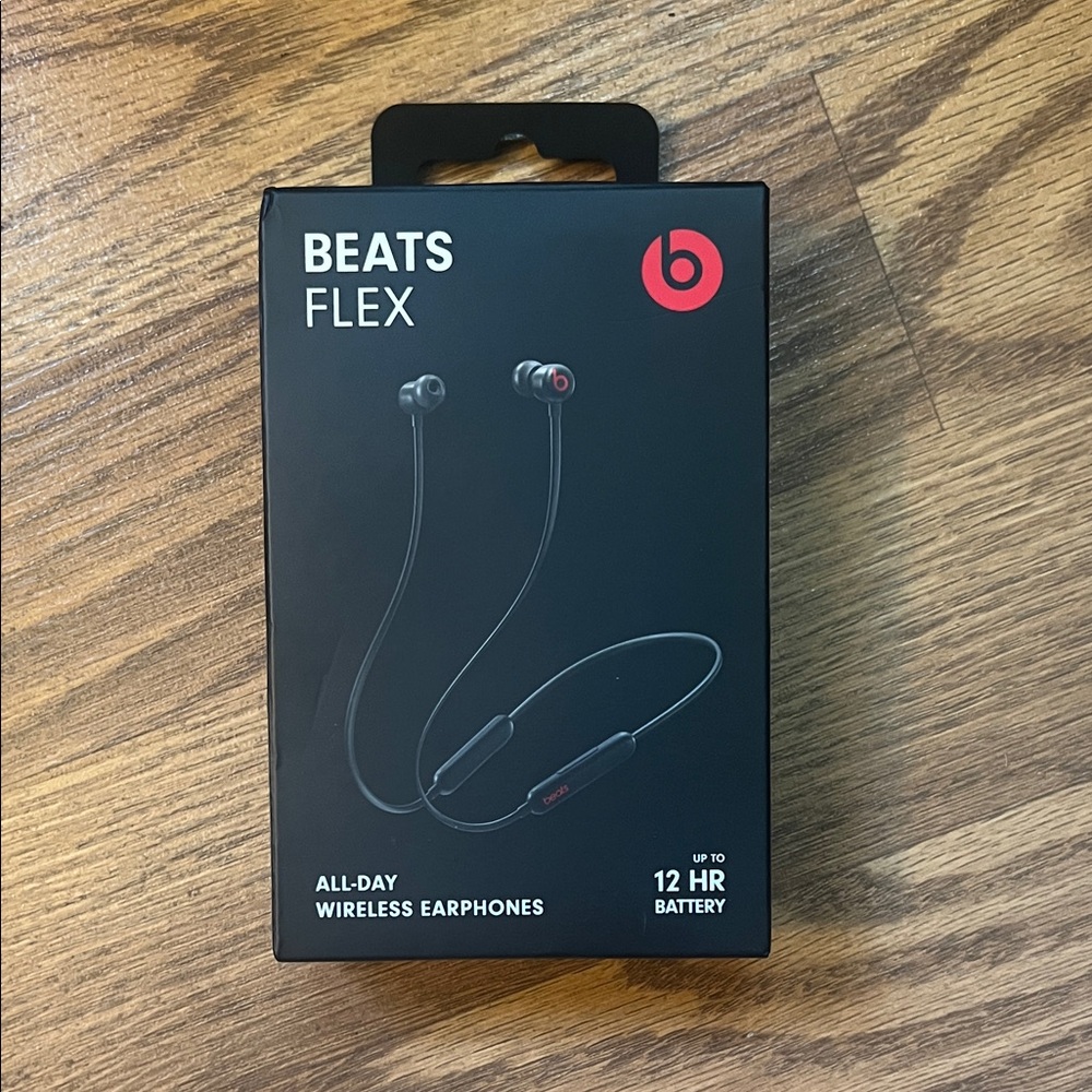 Beats by Dre Flex Wireless Earphones - Black